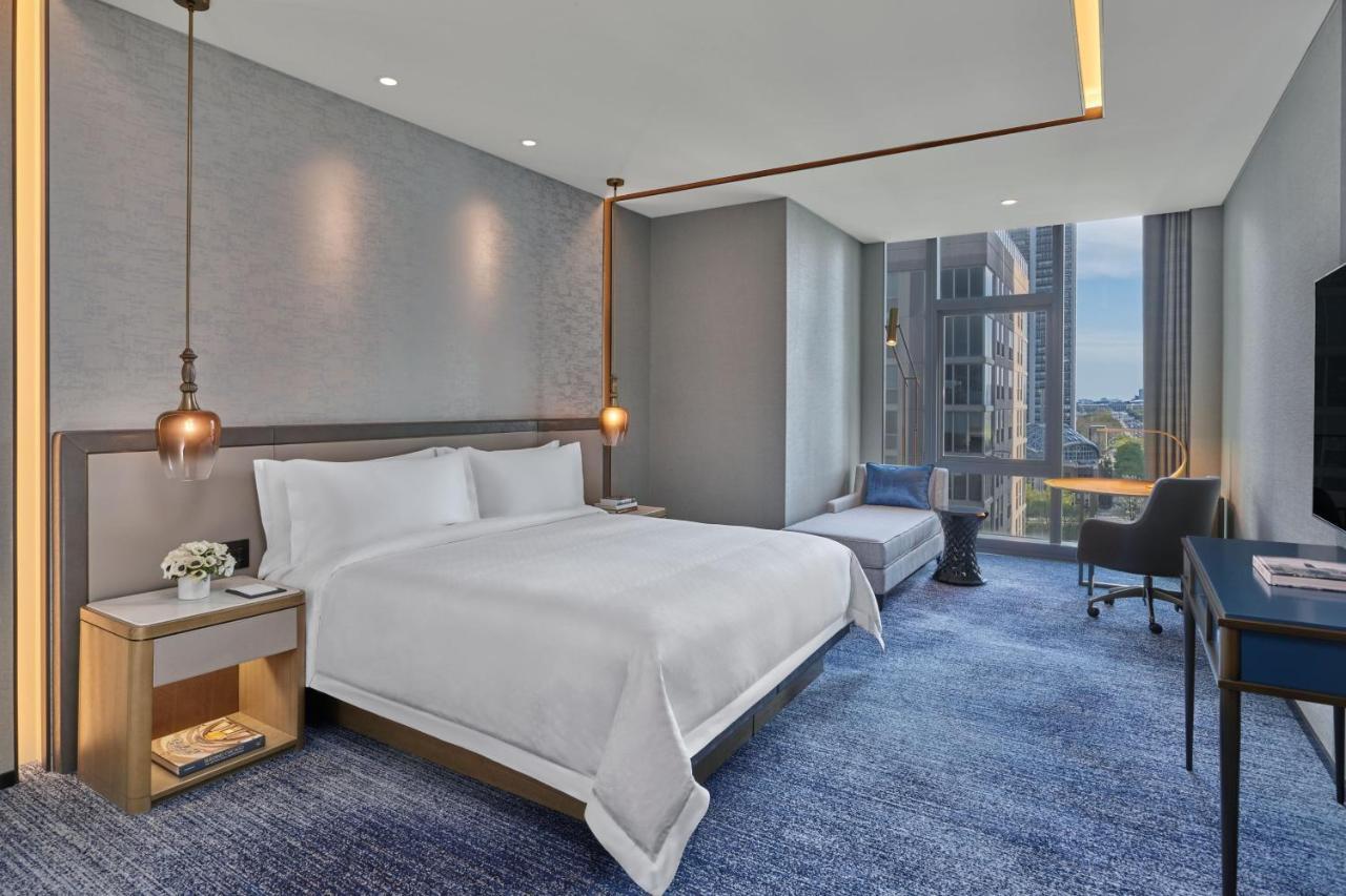 The St. Regis Chicago Hotel Exterior photo