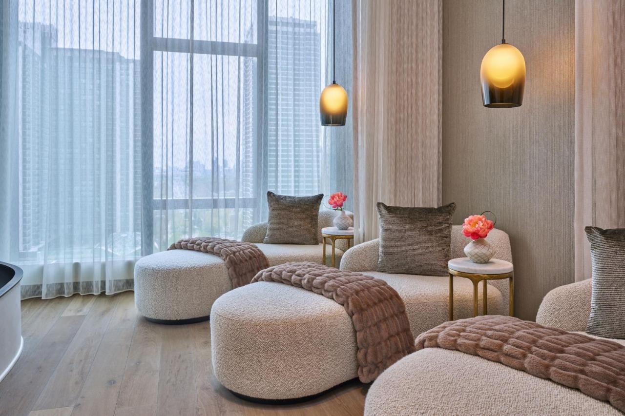 The St. Regis Chicago Hotel Exterior photo