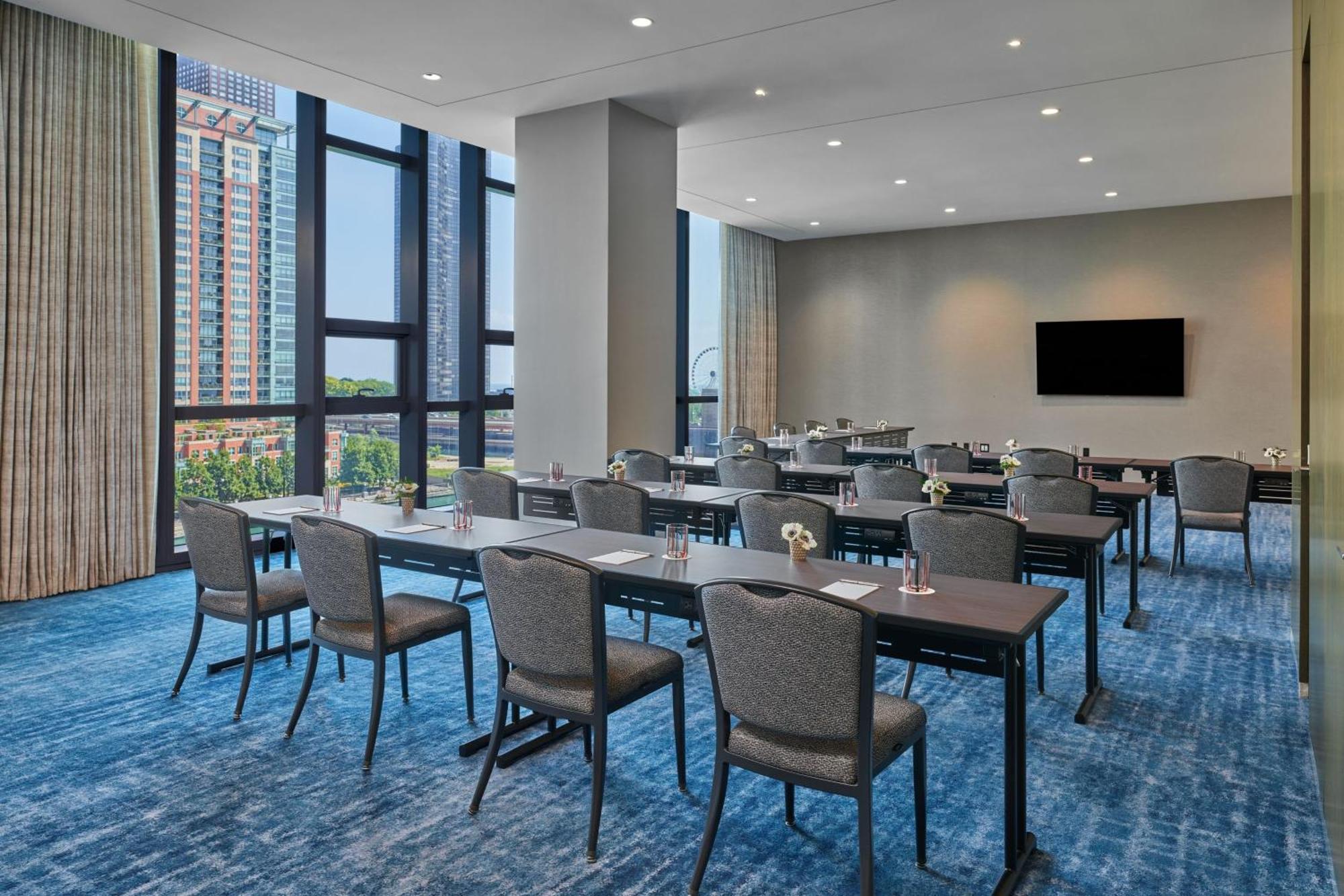 The St. Regis Chicago Hotel Exterior photo