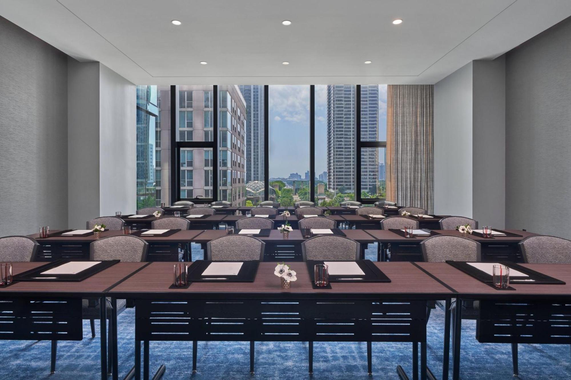 The St. Regis Chicago Hotel Exterior photo