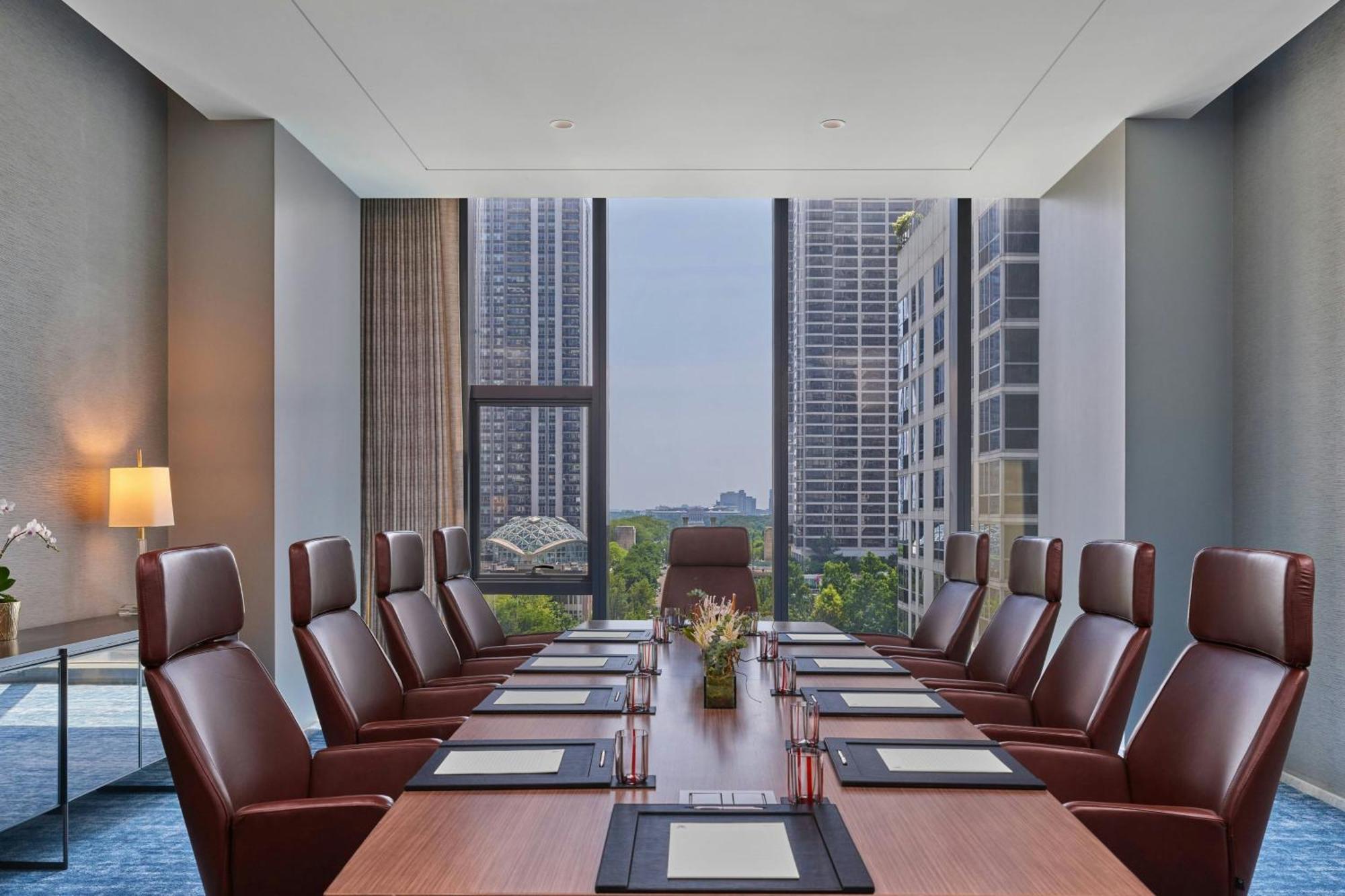 The St. Regis Chicago Hotel Exterior photo